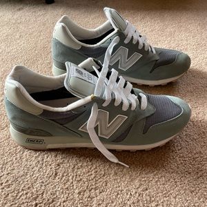 Selling my hard to find New Balance Kith 1300. Worn twice. Excellent condition.